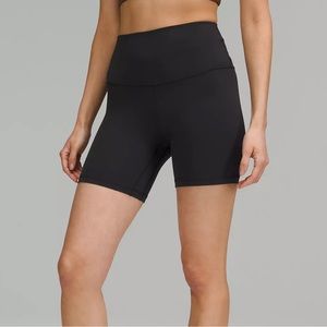lululemon Align™ High-Rise Short 6" black